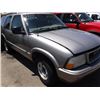 Image 2 : 98 GMC Jimmy 4 Dr  SUV - T - DRIVE