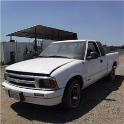97 Chevrolet S-10 2 Dr  Extended Cab SB - T - START