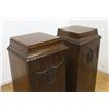 Image 3 : Pair of Figured Mahogany Sheraton Style Stands