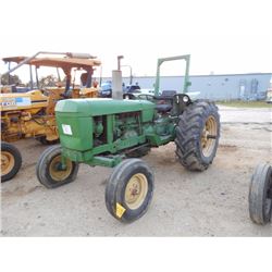 JOHN DEERE 2640A FARM TRACTOR, S/N 308717T, 3 PTH, PTO, ROLL BAR