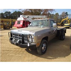 1993 DODGE 4X4 FLATBED TRUCK, S/N 1B6MM36C6PS201851, CUMMINS TURBO DIESEL ENG, 5 SPD TRANS, 9' FLATB
