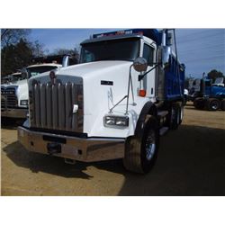 2015 KENWORTH T800 TRI-AXLE DUMP, S/N 1NKDXPEX8FJ423826, PACCAR M13 455 HP ENG, 8LL TRANS, 46K REARS
