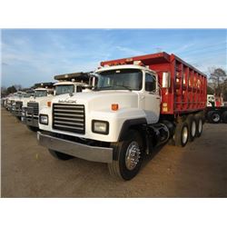 2000 MACK RD688S TRI-AXLE DUMP, S/N 1M2P267C8YM050673, MACK E7 350 HP ENG, 8LL TRANS, 44K REARS, 18K