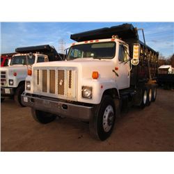 1999 INTERNATIONAL 2574 TRI-AXLE DUMP TRUCK, S/N 1HTGGAET7XH613525, CUMMINS N14 PLUS ENG, 8LL TRANS,