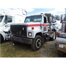 1980 INTERNATIONAL F2575 T/A TRUCK TRACTOR, S/N DF257KGB18614, DIESEL ENG, 7 SPD TRANS, HEADACHE RAC