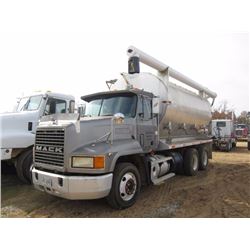 1994 MACK CH613 T/A GRAIN TRUCK, S/N 1M1AA12Y8RW040024, MACK 300 HP DIESEL ENG, 5 SPD TRANS, PINSON 