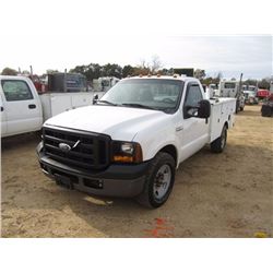 2006 FORD F350 SERVICE TRUCK, S/N 1FDSF34536EA01990, GAS ENG, A/T, TOOL BODY, ODOMETER READING 222,4