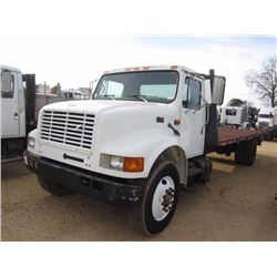 1995 INTERNATIONAL 4900 S/A FLATBED, S/N 1HTSDAA1OSH630959, IHC DT466 ENG, 6+ TRANS, 19K REARS, 10K 