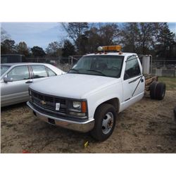 1999 CHEVROLET 3500 CAB & CHASSIS, S/N 1GBJC34F8XF095155, DIESEL ENG, A/T, ODOMETER READING 179,353 