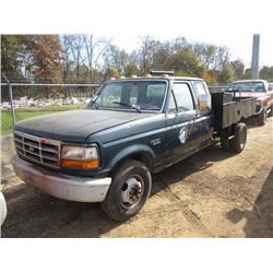 1997 FORD F350 S/A FLATBED, S/N 1FDJX35G2VEA81841, GAS ENGINE, A /T, EXTENDED CAB, 9' FLATBED BODY T