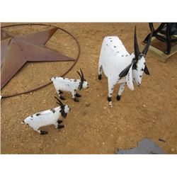1 LOT (3) METAL GOATS, MOMMY & (2) KIDS