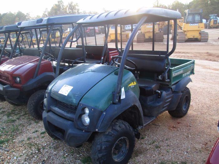 KAWASAKI 610 MULE, S/N 1K1AEEA10BB556320 (11 YR) 4X4, DUMP BED, METER