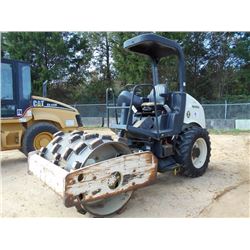 INGERSOLL-RAND SD-45DTF VIBRATORY ROLLER, S/N 180858 (05 YR) 54" PADFOOT DRUM, CANOPY, METER READING