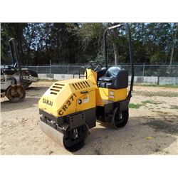 SAKAI CR271 TANDEM ROLLER, S/N 4CR2-20113C, 36" SMOOTH DRUMS VIBRATORY, WATER SYSTEM, ROLL BAR, METE
