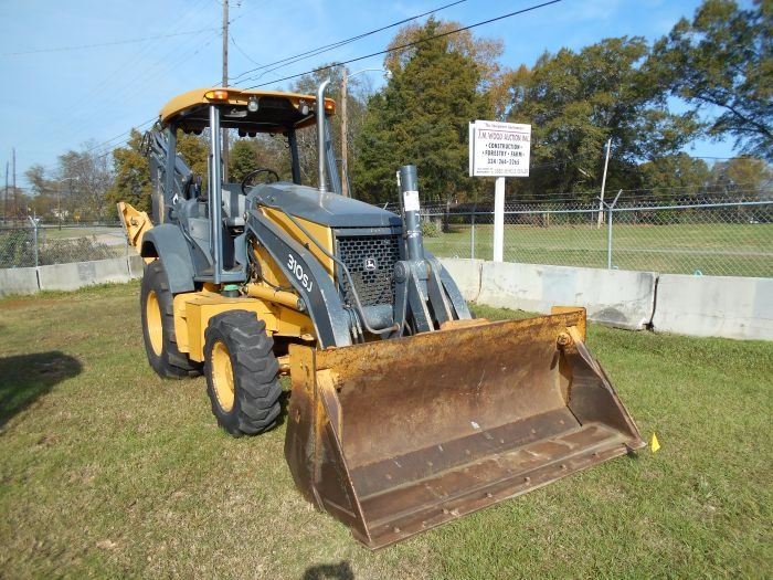 JOHN DEERE 310SJ 4X4 LOADER BACKHOE, S/N 187636 (10 YR) MP BUCKET