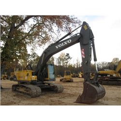 VOLVO EC240B HYDRAULIC EXCAVATOR, S/N 80195 (06 YR) 10' STICK, AUX HYD, 48" BUCKET, ECAB W/AIR, METE