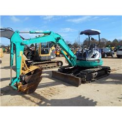 KOMATSU PC40 MR-1 MINI HYDRAULIC EXCAVATOR, S/N 4108, 4' 6" STICK, 22" BUCKET, 18" BUCKET, THUMB, BL