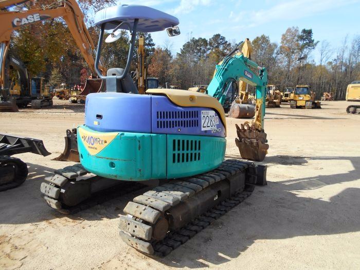 KOMATSU PC40 MR1 MINI HYDRAULIC EXCAVATOR, S/N 4108, 4' 6" STICK, 22