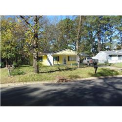 SINGLE FAMILY HOUSE, LOCATED AT 266 HUNTLEY DRIVE, MONTGOMERY, AL 3 BEDROOM, 2 BATH, LIVING ROOM, KI