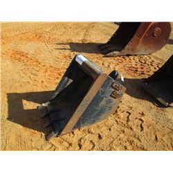 WAIN ROY 24" QUICK CONNECT BUCKET (COUNTY OWNED)