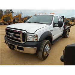 2007 FORD F450 4X4 LARIAT CREW CAB FLATBED, S/N 1FDXW47P17EA92123, POWERSTROKE DIESEL ENG, A/T, 9' F