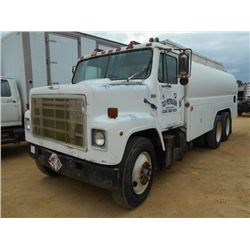 1984 INTERNATIONAL T/A PETROLEUM TRUCK, S/N 1HSZBJSR0EHA55313, CUMMINS DIESEL ENG, 10 SPD TRANS, 5,0