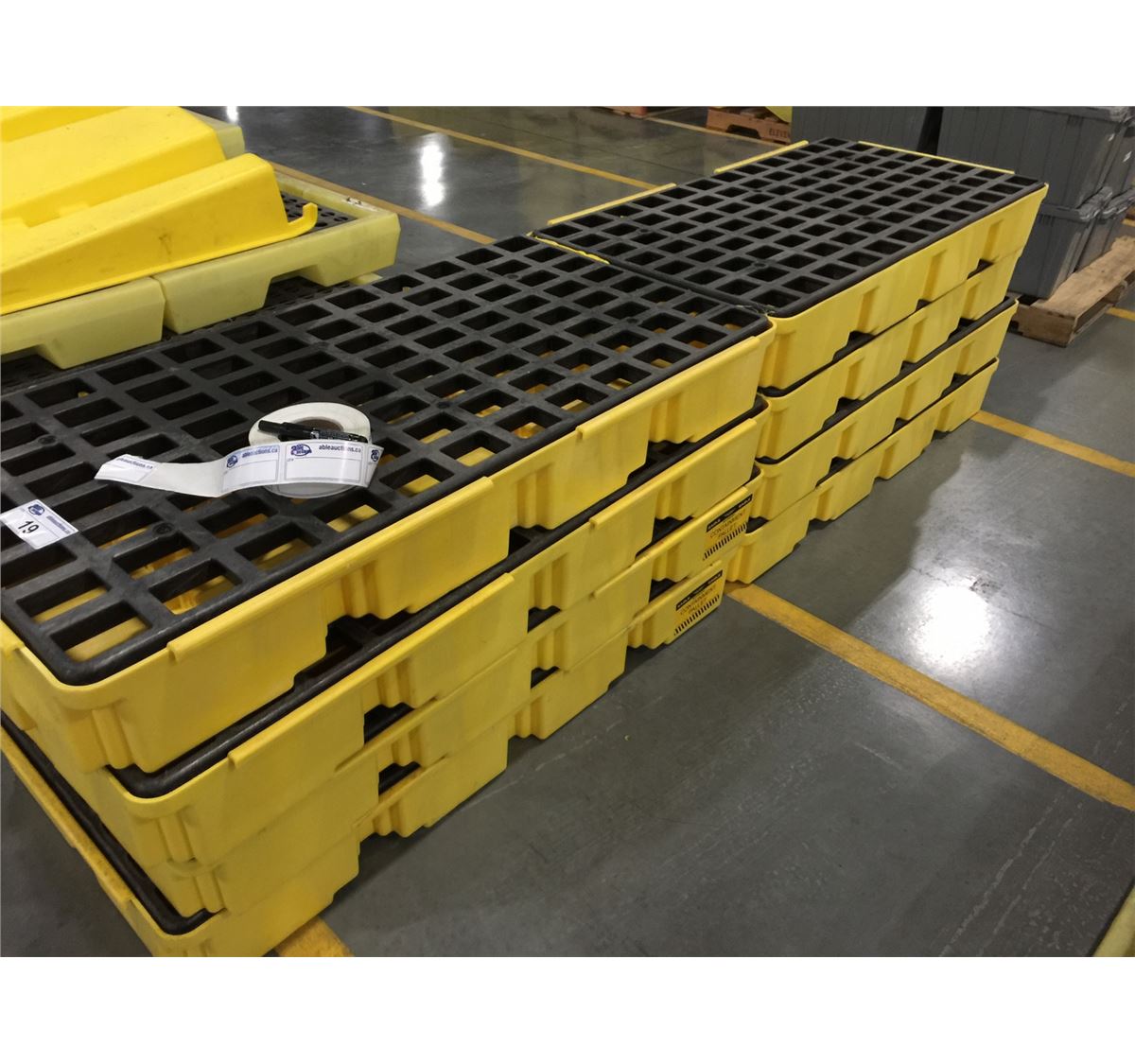 LOT OF ENPAC CONTAINMENT PALLETS