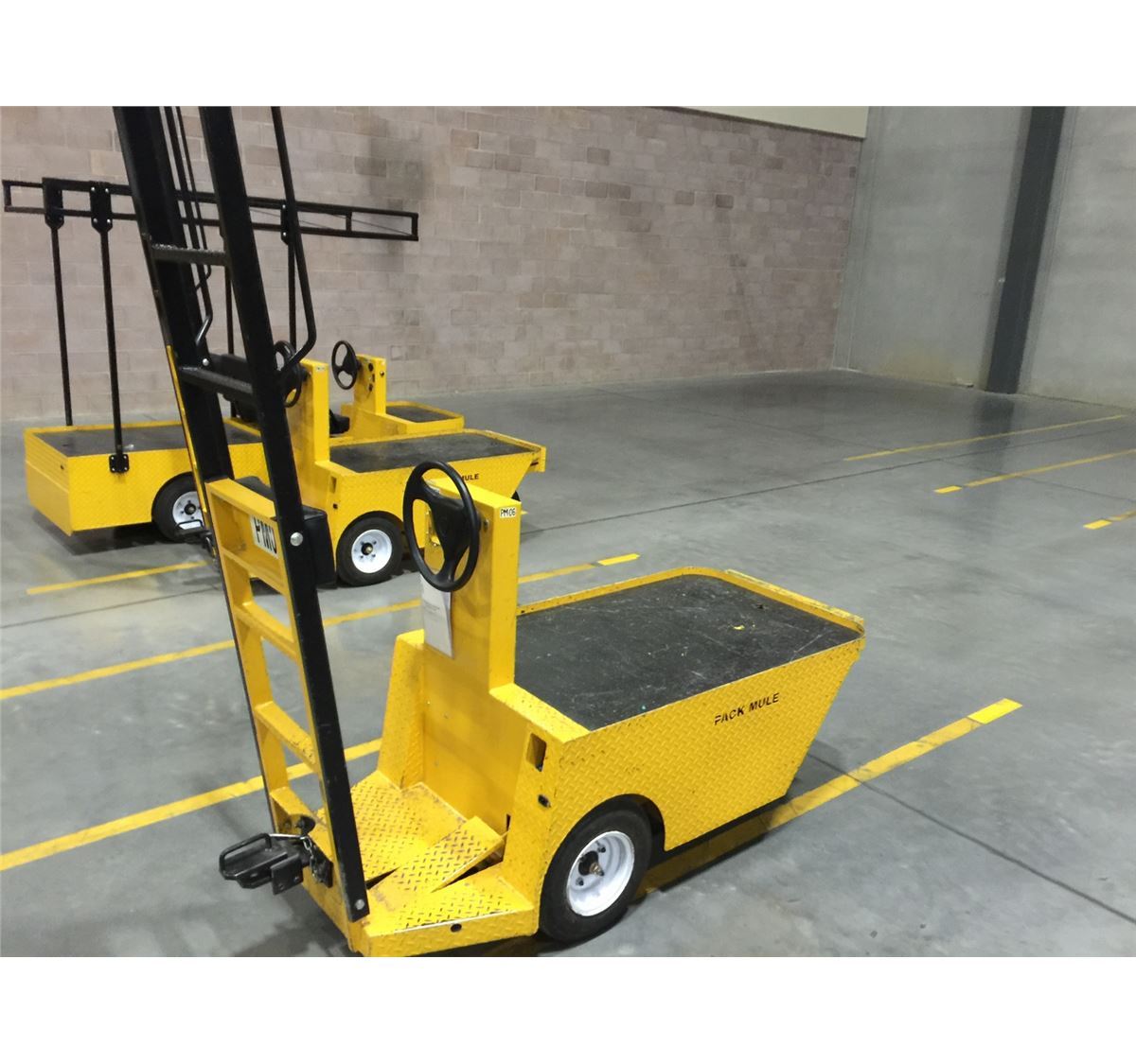Pack Mule Ladder Rack PACK MULE INVENTORY CART WITH BUILT IN LADDER - Able Auctions