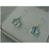 Image 2 : PAIR OF 14KT YELLOW GOLD DANGLING FLOWER DESIGN NATURAL BLUE TOPAZ EARRINGS WITH 2 BLUE TOPAZ,