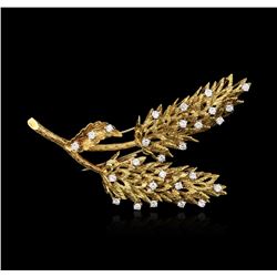 18KT Yellow Gold 1.38ctw Diamond Brooch