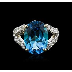 14KT Yellow Gold 5.00ct Blue Topaz and Diamond Ring