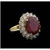 Image 2 : 14KT Yellow Gold 8.00ct Ruby and Diamond Ring