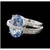 Image 2 : 14KT White Gold 9.75ct Blue Topaz and Diamond Ring