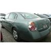 Image 5 : 02 Nissan Altima 4dr Sedan - OT - DRIVE