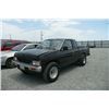Image 1 : 89 Nissan Truck 2 Dr STD Extended Cab SB - T - DRIVE