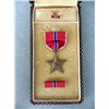 Image 2 : ORIG WWII BRONZE STAR MEDAL W/RIBBON BAR & LAPEL PIN