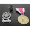 Image 1 : WWII ERA MEDAL & BADGES-VICTORY MEDAL-EXPERT BADGE