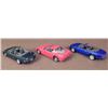 Image 2 : 3 VINTAGE MAISTO DIECAST METAL CARS JAGUAR, CORVETTE