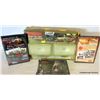 Image 1 : BOX LOT