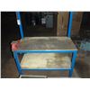 Image 3 : Bench w/ Light & Vise