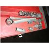 Image 2 : Miscellaneous Sockets & Container
