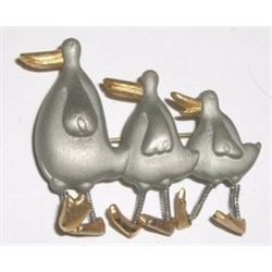 Hallmark 3 Ducks Pin