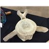 Image 2 : RARE, HAND CARVED WHALE VERTEBRAE, FEATURING NATIVE IMAGERY, ABALONE INLAY, LIDDED TOP AND ABALONE