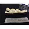 Image 3 : ANTIQUE IVORY ORIENTAL DOCTOR/MEDICINE DOLL