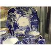 Image 3 : SHELF LOT OF ROYAL CROWN DERBY BONE CHINA