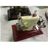 Image 2 : LOT OF THREE CHILDRENS SEWING MACHINES
