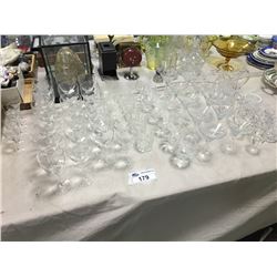 COLLECTION OF: VINTAGE GLASSWARE