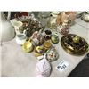 Image 2 : COLLECTION OF: ITALIAN GLASS, PORCELAIN VASES, TEA POTS AND MORE