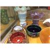 Image 2 : SHELF LOT OF ART GLASS