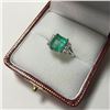Image 1 : ONE LADIES 14KT WHITE GOLD NATURAL EMERALD AND DIAMOND SET DRESS RING WITH 6 DIAMONDS, APPROX
